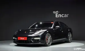 Porsche Panamera 4.0 GTS 2019