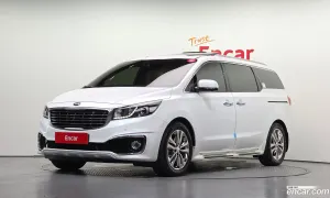Kia Canival 9-seater Noblesse 2016