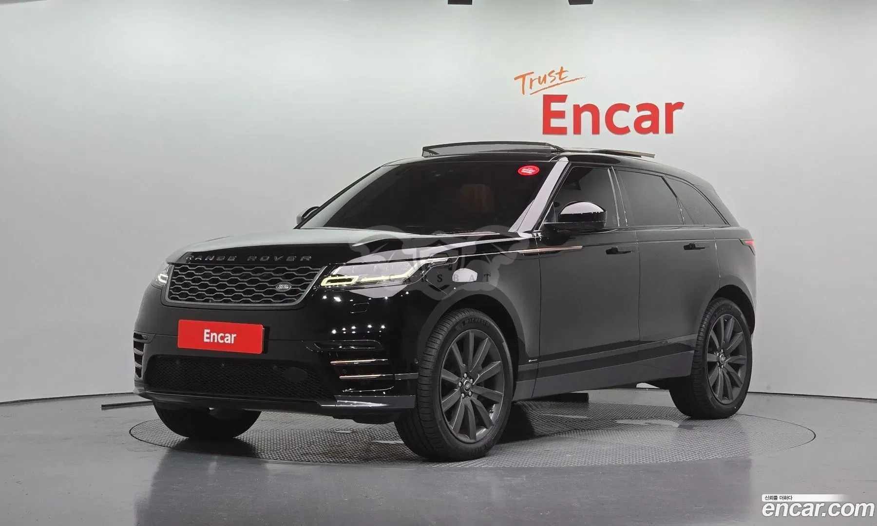 Land rover Range rover velar 3.0 D300 R-Dynamic HSE 2018