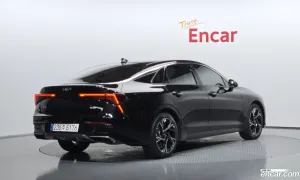 Kia K5 Signature 2024