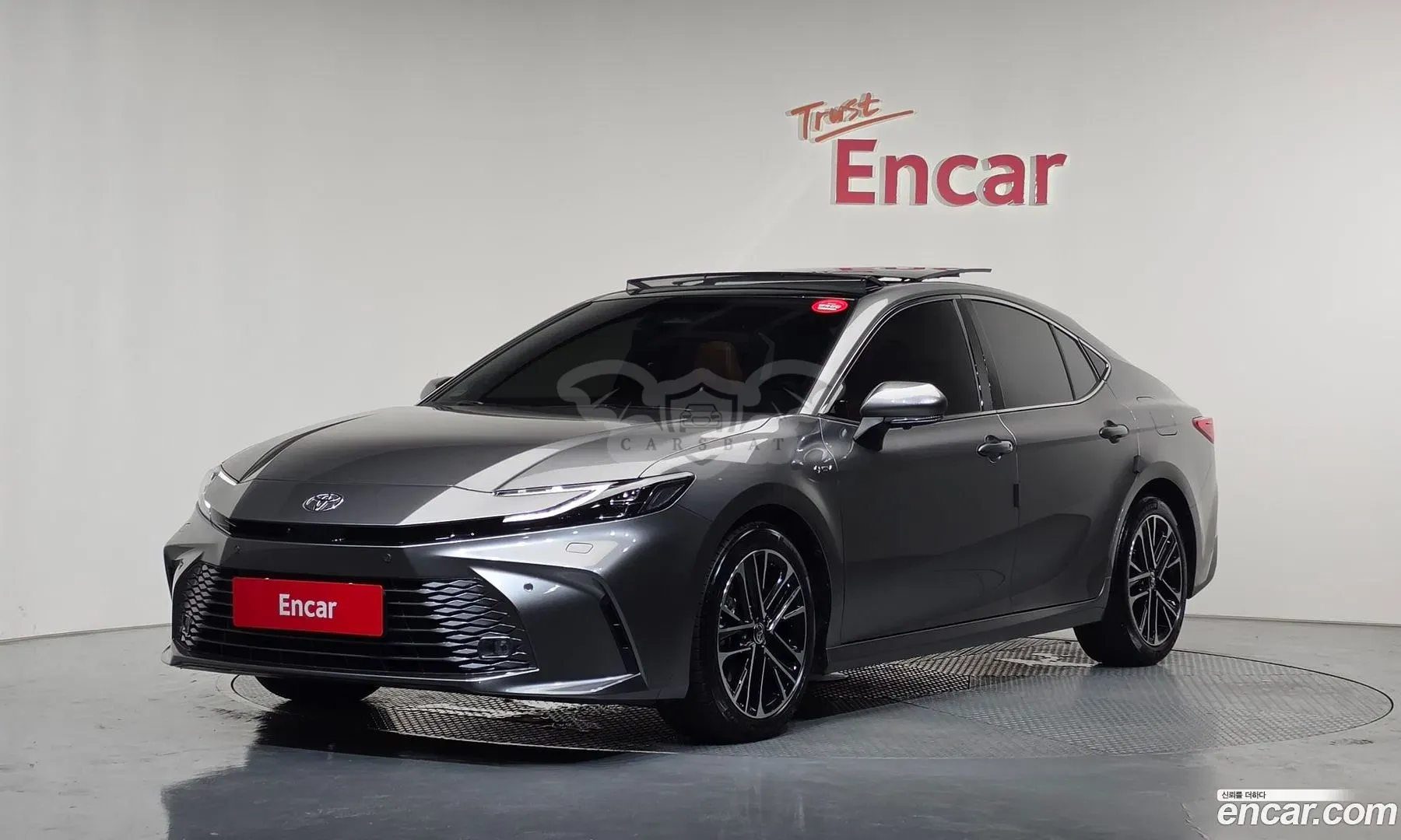 Toyota Camry 2.5 XLE Premium Hybrid 2025