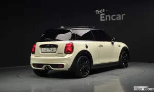Mini Cooper Third Generation Standard 2019
