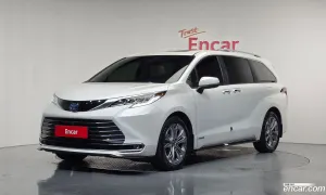 Toyota Sienna 2.5 Hybrid 2WD 2021