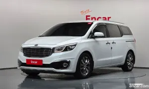 Kia Canival President 7-seater Limousine 2016