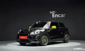 Mini Cooper 3rd SE Electric 2023