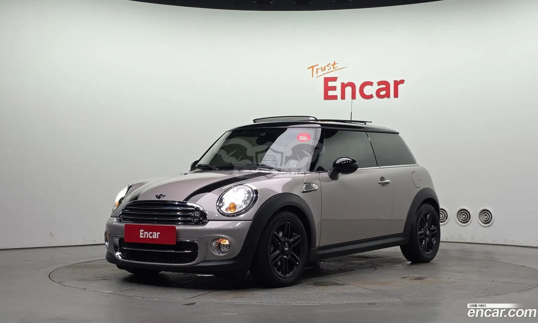 Mini Cooper Baker Street 2012
