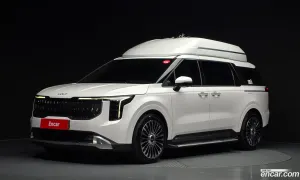Kia Canival Signature Gasoline 7-Seater Hi Limousine 2024
