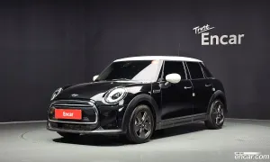 Mini Cooper Third Generation 5Door Classic 2023