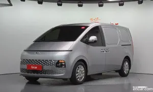 Hyundai Staria Modern Cargo 3-Seater 2023