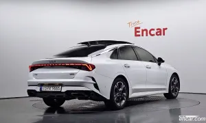 Kia K5 Signature 2021