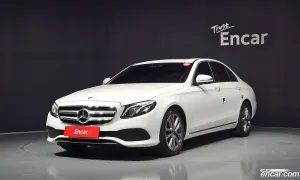 Mercedes-benz E-class E300 4MATIC Avnatgarde 2019