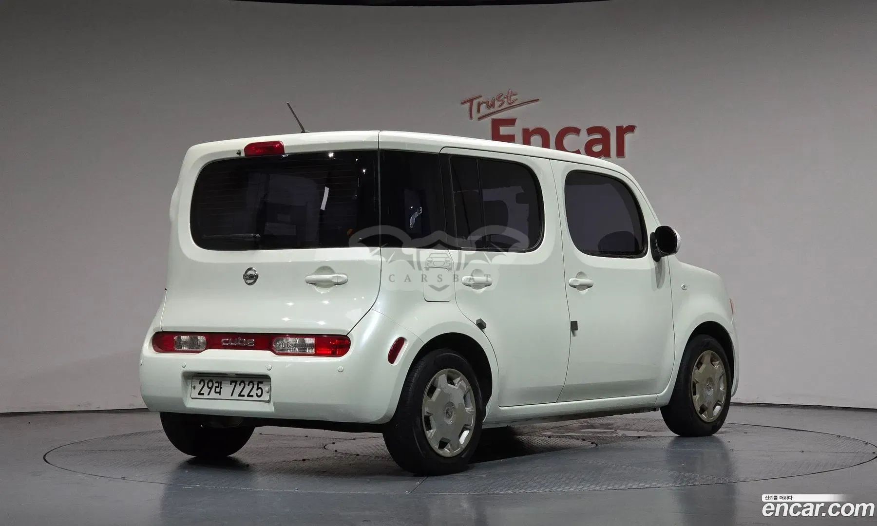 Nissan Cube Z12 1.8 S 2011