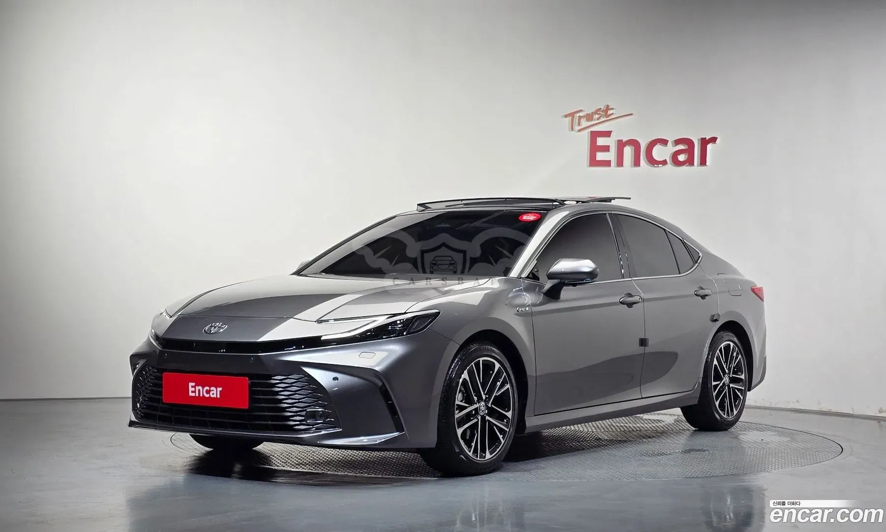 Toyota Camry 2.5 XLE Premium Hybrid 2025