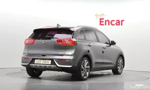 Kia Niro Prestige 2016