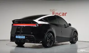Tesla Model y RWD 2025