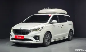 Kia Canival 9-Seater Luxury 2019