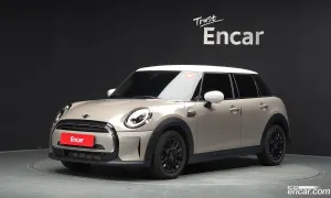 Mini Cooper Third Generation 5Door Classic 2023