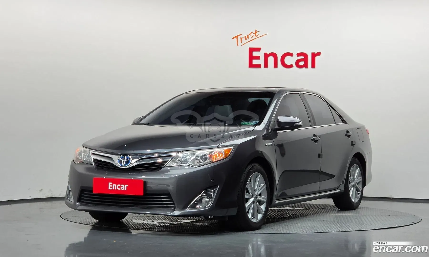 Toyota Camry Hybrid XLE 2012