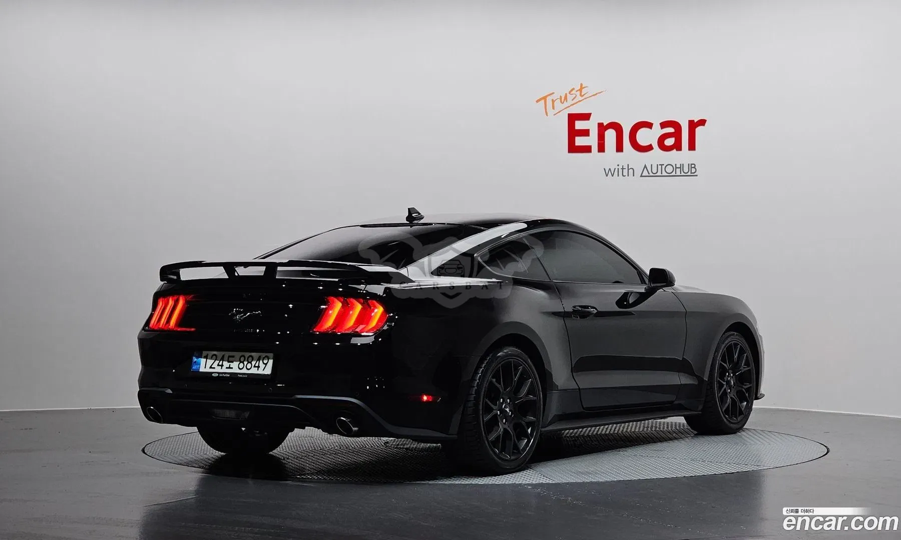 Ford Mustang Coupe 2021