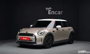 Mini Cooper Third Generation 5Door Classic 2023