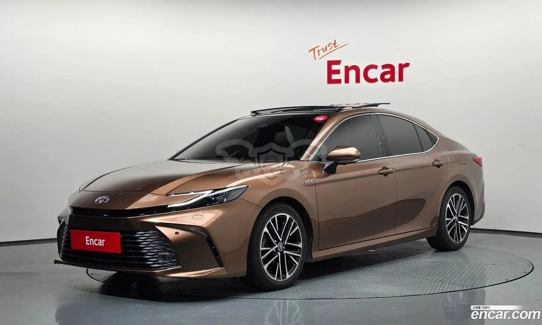 Toyota Camry 2.5 XLE Premium Hybrid 2025