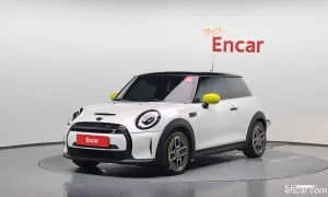 Mini Cooper 3rd SE Electric 2023