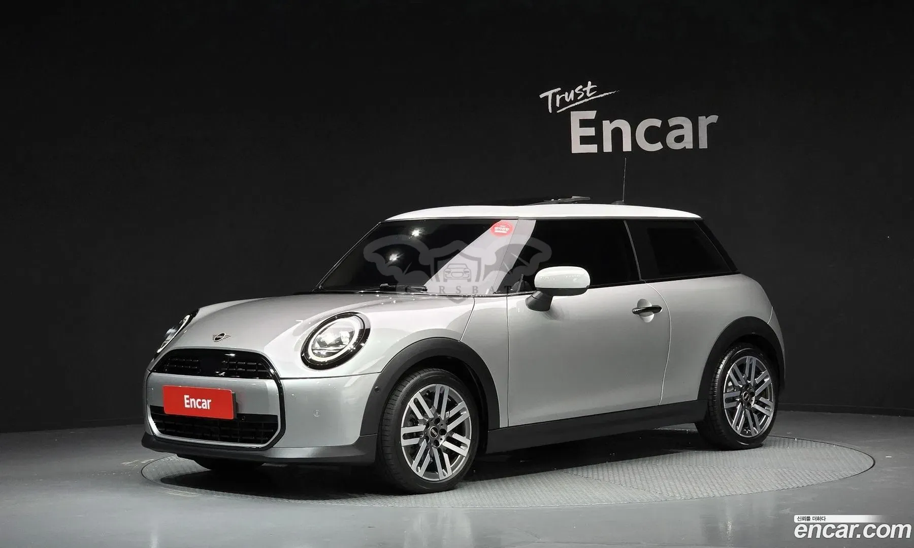 Mini Cooper Classic 2024