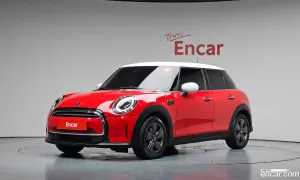 Mini Cooper Third Generation 5Door Classic 2021