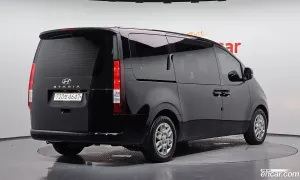 Hyundai Staria Modern Tourer 11-Seater 2024