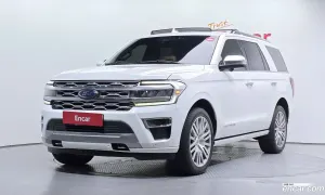 Ford Expedition 7Seater Platinum 4WD 2023