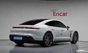Porsche Taycan Base 2022