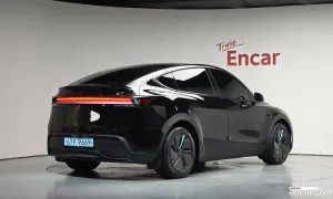 Tesla Model y RWD 2025