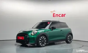 Mini Cooper Third Generation Classic 2022