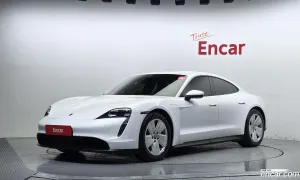 Porsche Taycan Base 2022