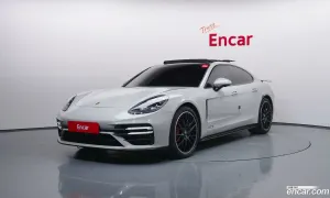 Porsche Panamera 4.0 GTS 2021