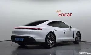 Porsche Taycan 4S 2021