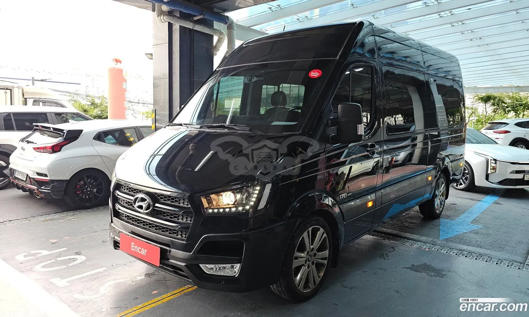 Hyundai Solati Luxury 15-seater 2021