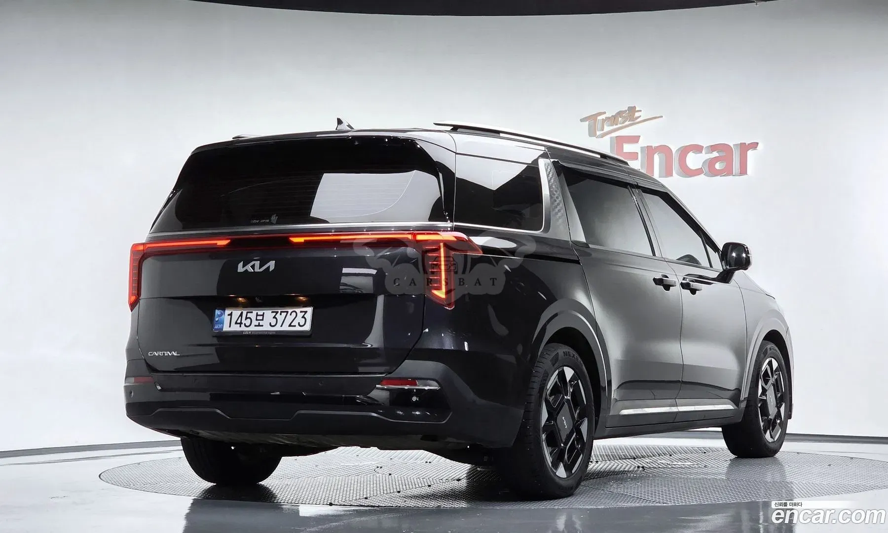 Kia Canival Diesel 9-Seater Noblesse 2024