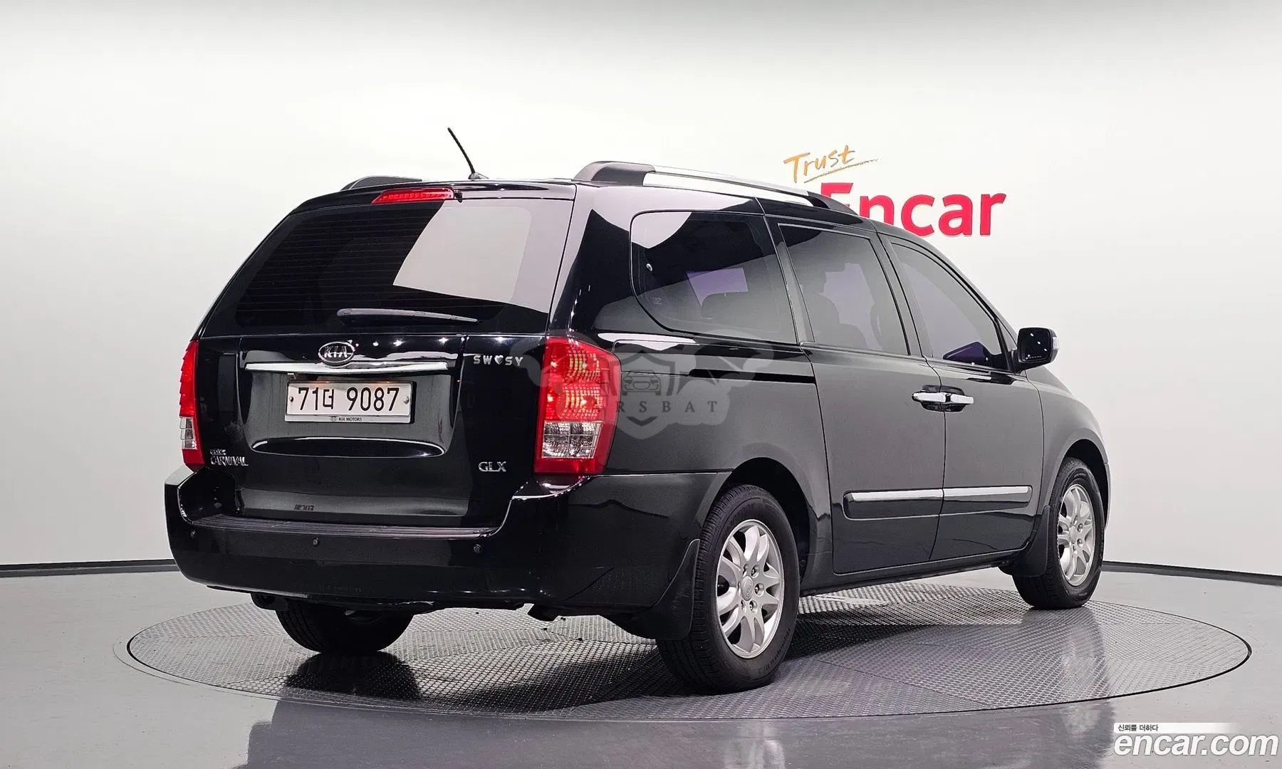 Kia Canival Grand Carnival GLX 2010