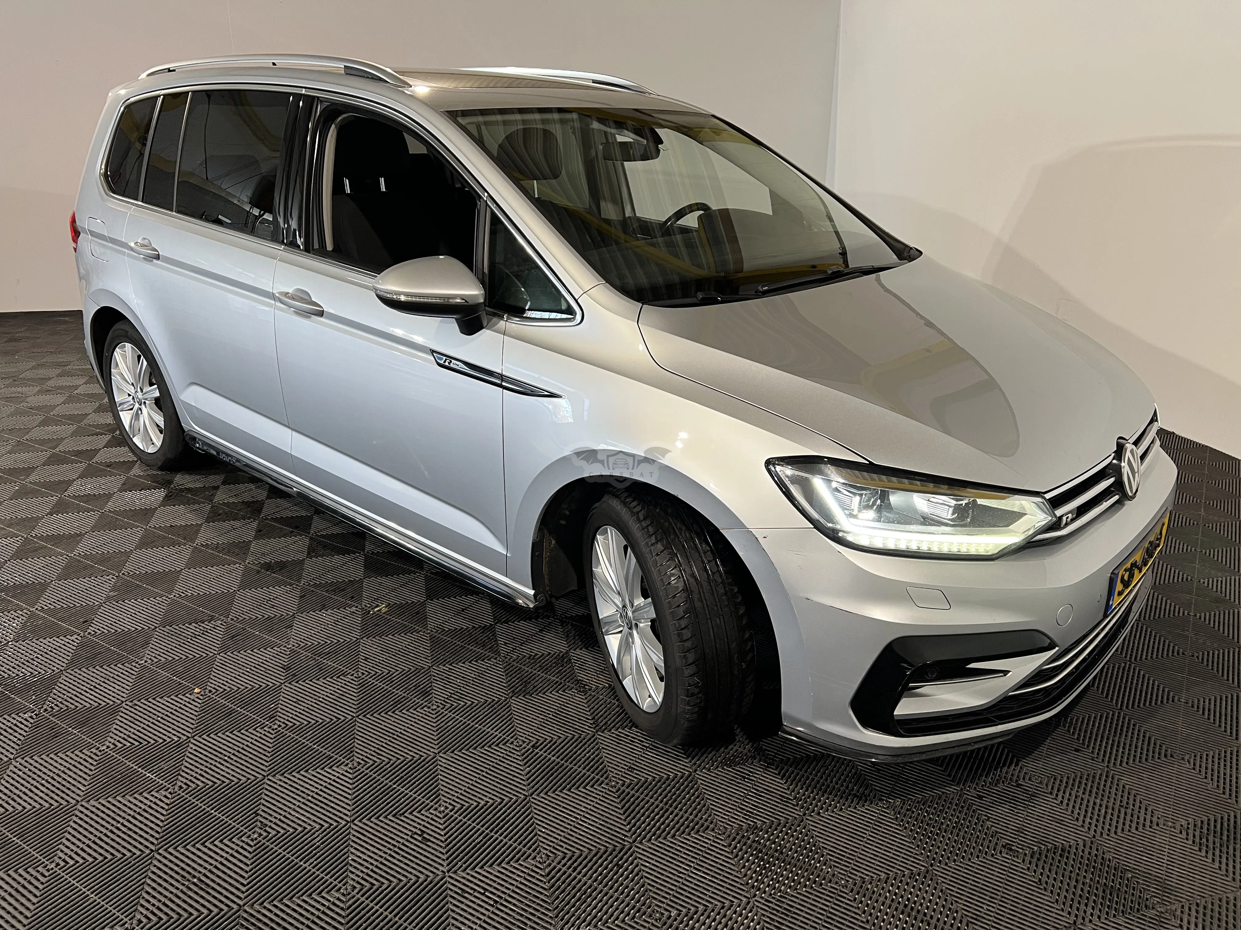 Volkswagen Touran 1.8 TSI Highline business R 2017