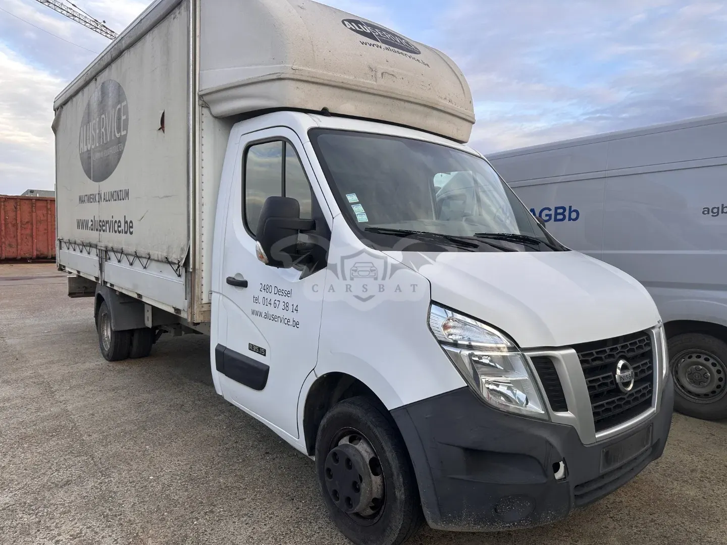 Nissan NV400 box 2013