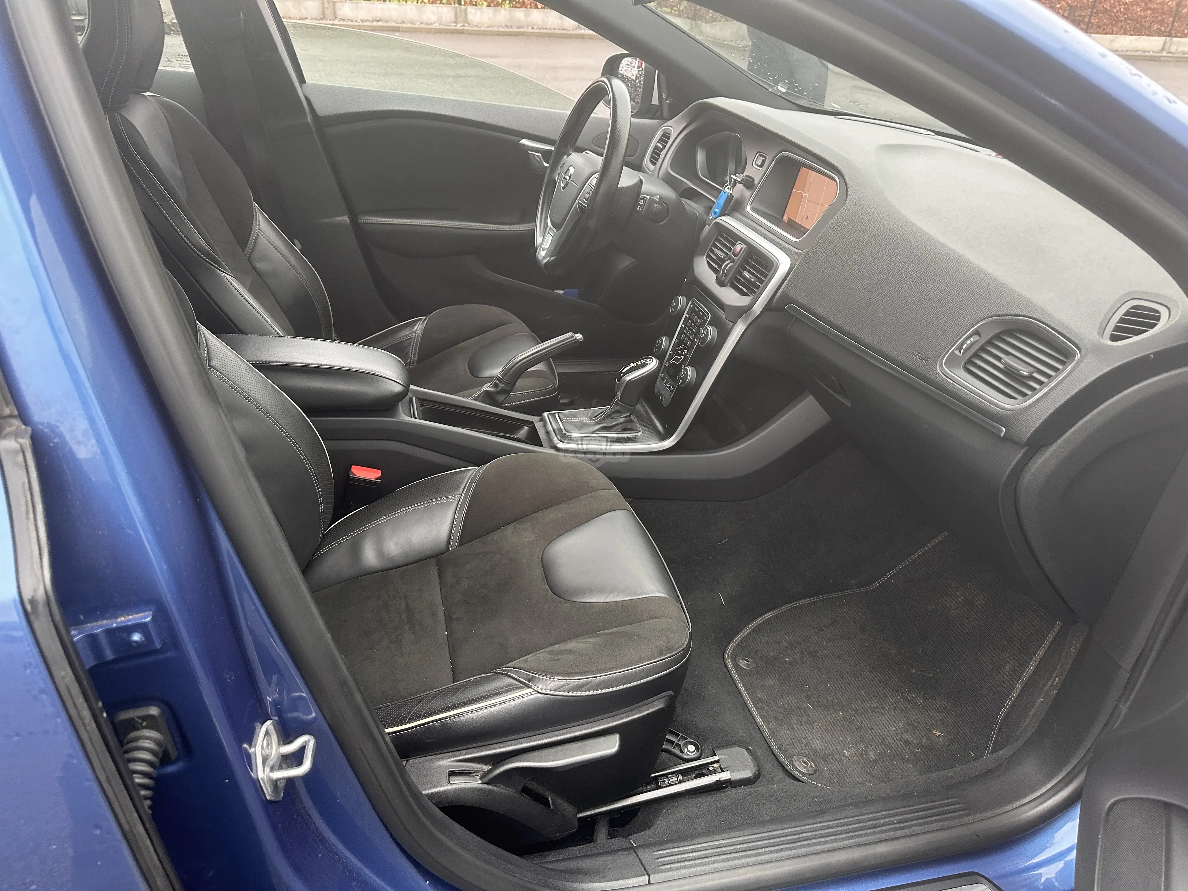 Volvo V40 T3 R-Design 2018