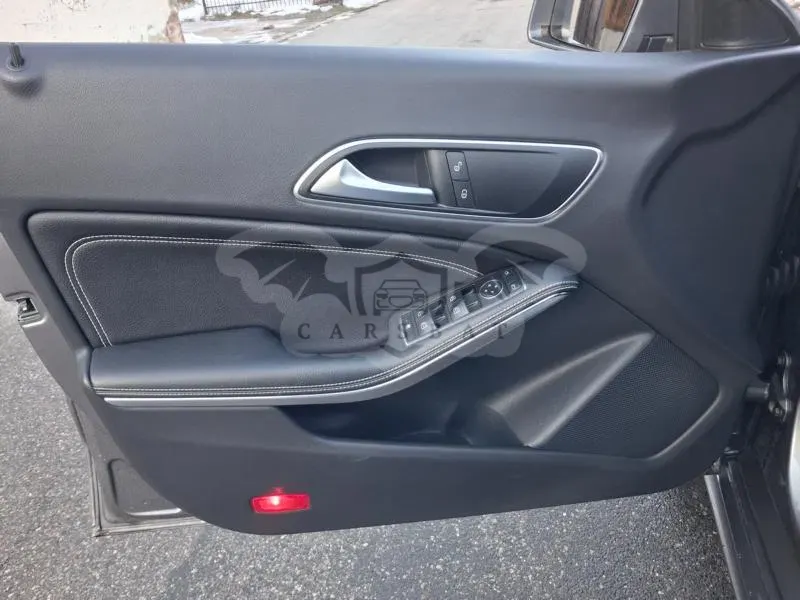 Mercedes-Benz CLA Shooting Brake 200 Urban 2015