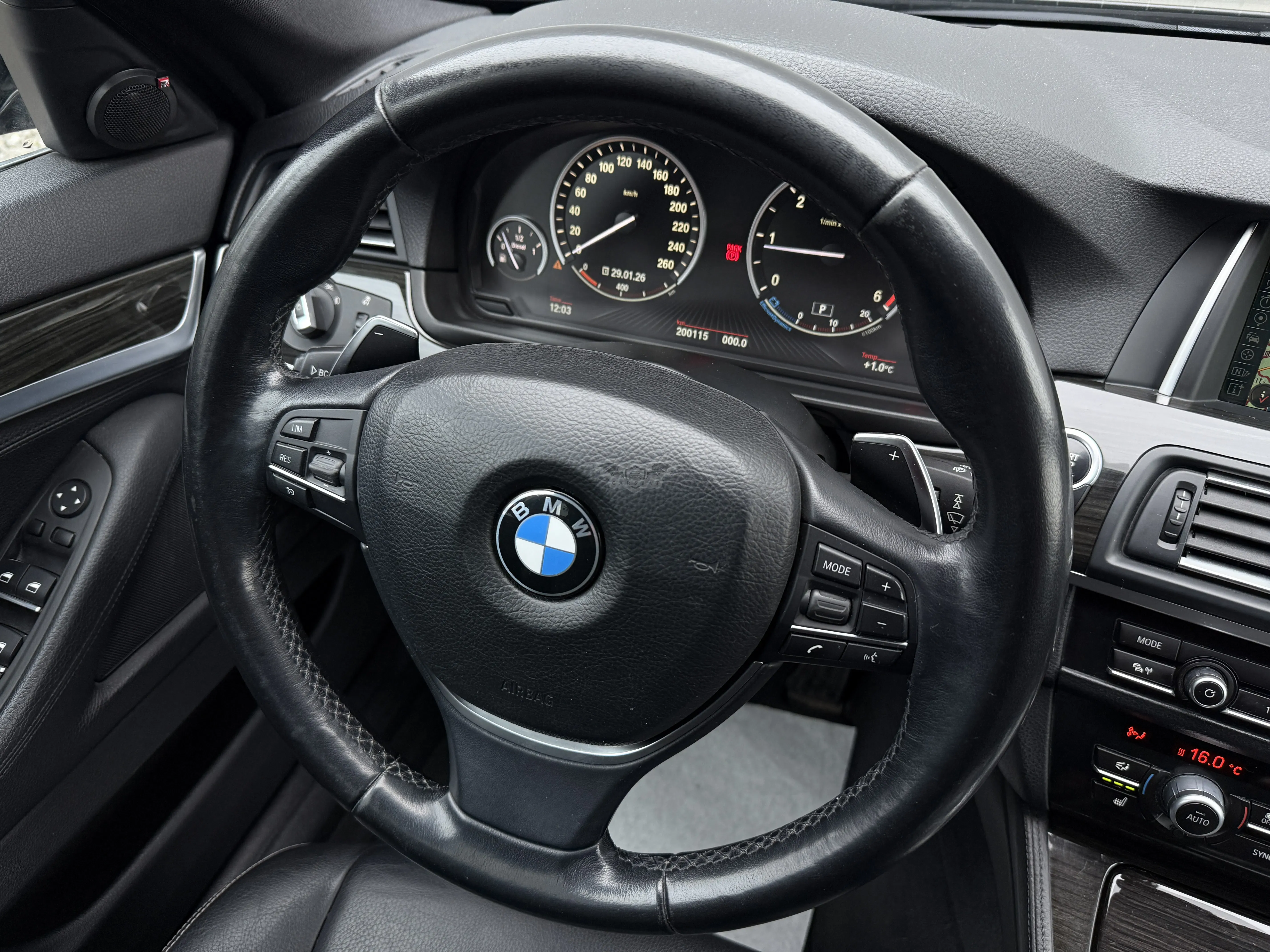 BMW 5 Series Touring 518d Executive 2014
