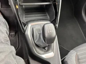 Peugeot 208 1.2i Active 2021