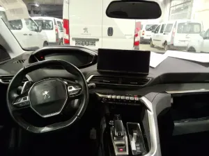 Peugeot 3008 1.5 HDI Allure Pack 2021