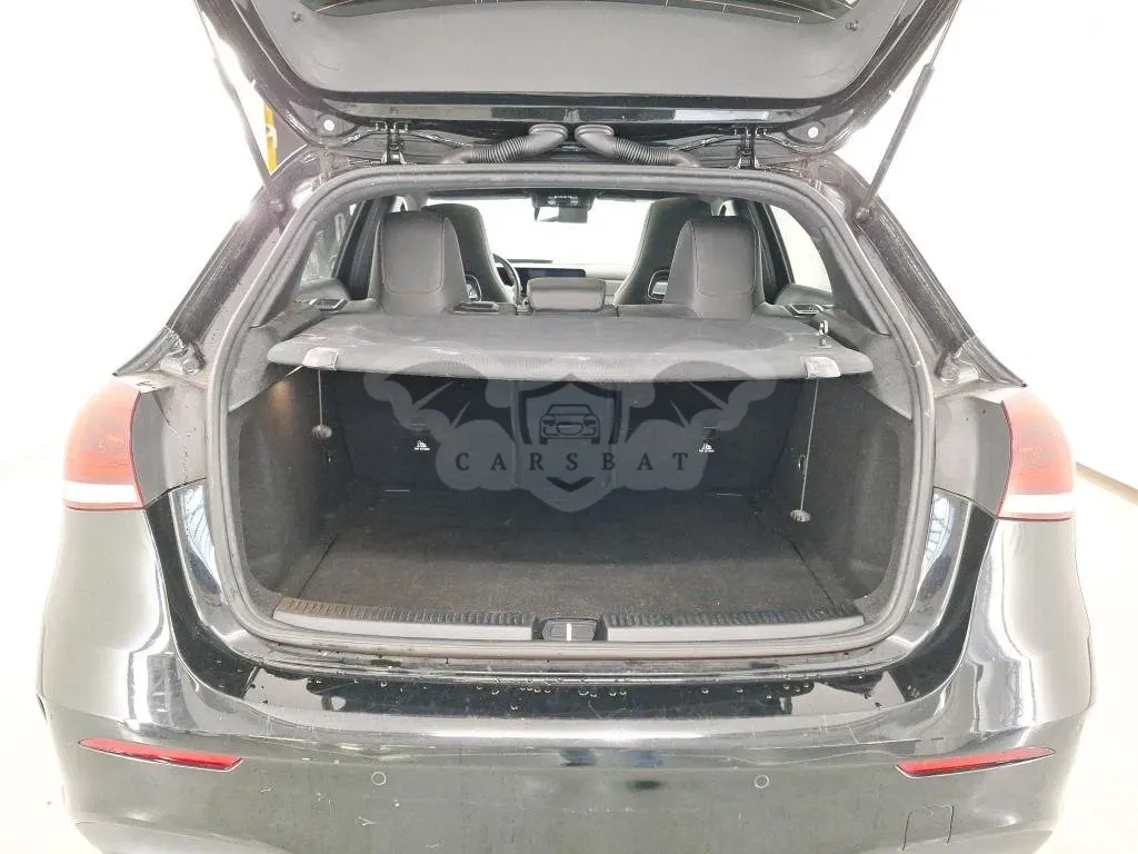 Mercedes-Benz A 180 Business Solution AMG 2020