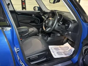 Mini 3 Doors Cooper 1.5 Classic 2023