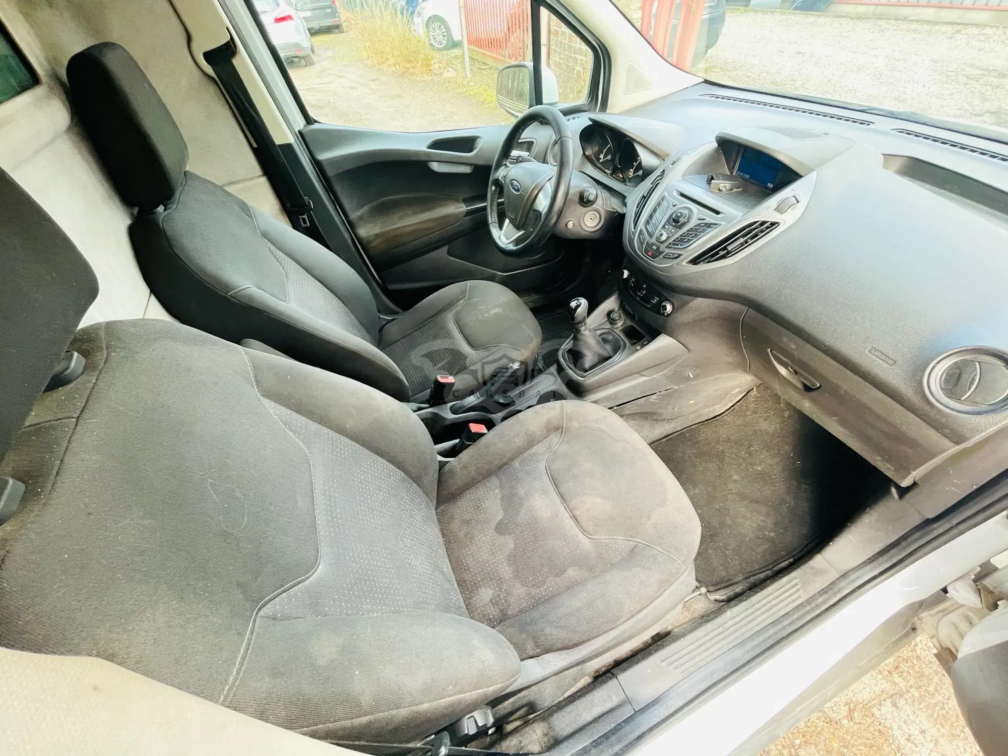 Ford Transit Courier 1.5 Business 2014