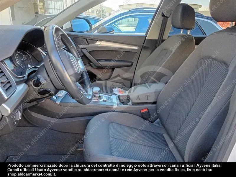 Audi Q5 40 TDI Business 2021